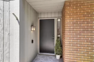 Photo #1: 225128327 Listing