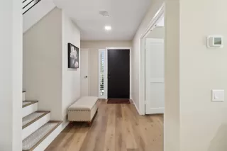 Photo #3: 225128327 Listing