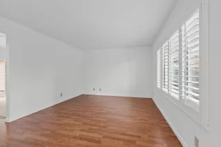 Photo #1: 225128612 Listing 