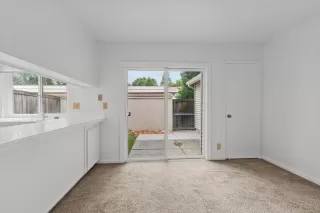 Photo #5: 225128612 Listing 