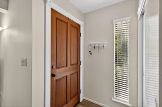 Photo #4: 225128644 Listing 