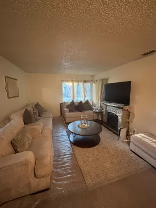 Photo #4: 225129017 Listing