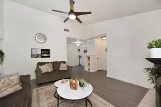 Photo #2: 225129058 Listing 