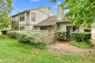 More Details about MLS # 225129575 : 3961 PARK CIRCLE LANE #C