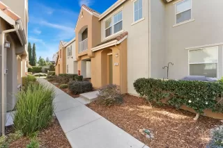 Photo #2: 225129822 Listing