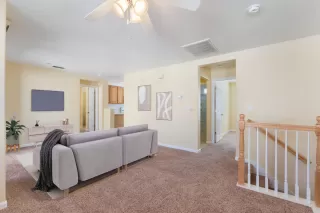 Photo #5: 225129822 Listing