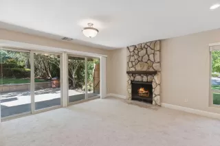 Photo #5: 225130800 Listing