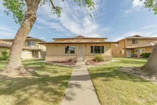 Browse active condo listings in HILLSDALE