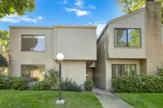 Photo #1: 225131114 Listing