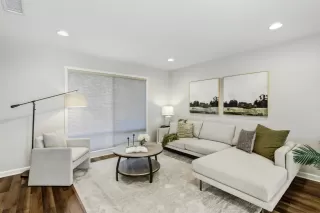 Photo #4: 225131114 Listing