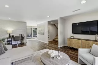 Photo #6: 225131114 Listing