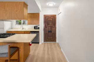 Photo #2: 225131766 Listing 