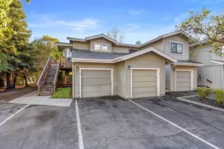 Photo #5: 225131795 Listing