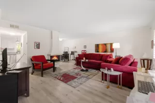 Photo #4: 225132313 Listing 