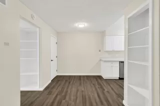 Photo #4: 225132699 Listing 