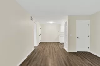 Photo #6: 225132699 Listing 