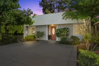 Photo #6: 225132967 Listing