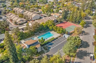 Photo #2: 225133087 Listing 