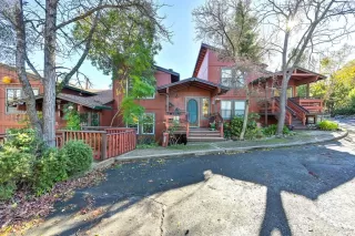 Photo #1: 225133801 Listing 