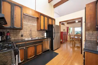 Photo #3: 225133801 Listing 