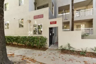 Photo #2: 225135712 Listing