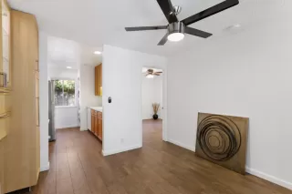 Photo #5: 225135712 Listing