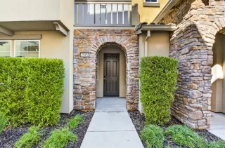 Photo #3: 225135868 Listing 