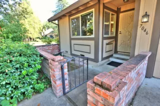 Photo #2: 225136419 Listing