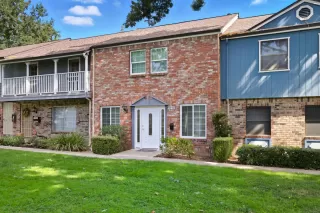 Photo #1: 225136432 Listing