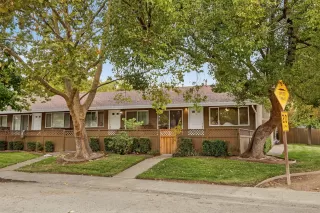 Photo #1: 225136481 Listing 