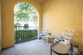 Photo #2: 225136581 Listing 