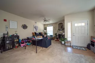Photo #4: 225136581 Listing 