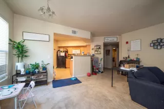 Photo #5: 225136581 Listing 