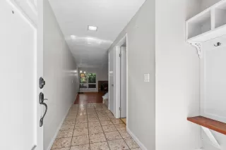 Photo #2: 225136918 Listing