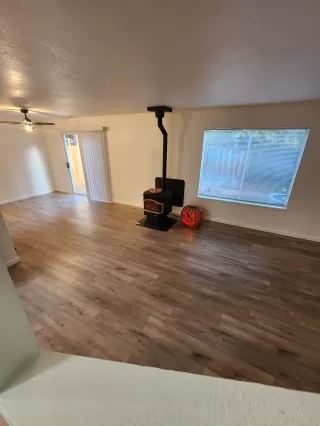 Photo #5: 225137401 Listing