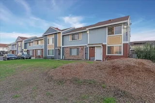 Photo #1: 225138506 Listing