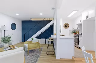 Photo #5: 225138861 Listing