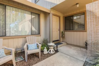 Photo #2: 225138970 Listing