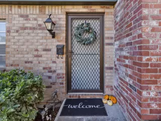 Photo #1: 225139050 Listing