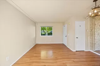 Photo #3: 225139092 Listing