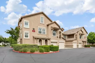 Photo #1: 225139375 Listing