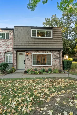 Photo #3: 225139465 Listing