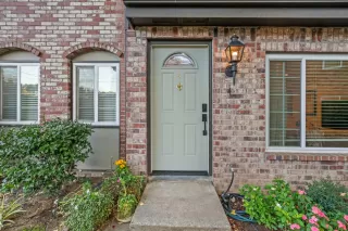 Photo #4: 225139465 Listing