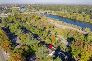 Photo #1: 225139526 Listing