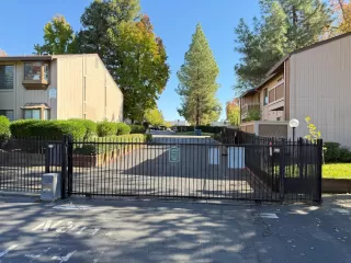 Photo #6: 225139618 Listing 