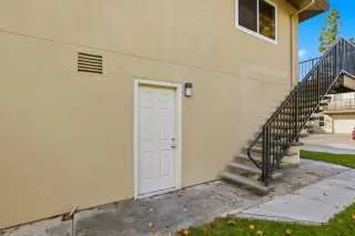 Photo #3: 225140062 Listing