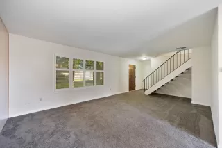 Photo #5: 225140234 Listing