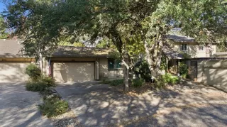 Photo #1: 225140446 Listing