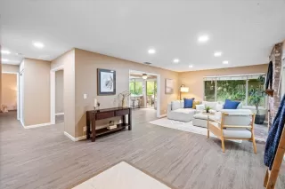 Photo #6: 225140446 Listing