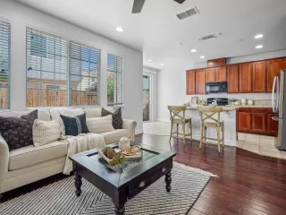 Photo #1: 225140517 Listing